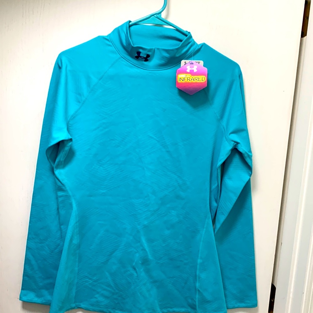 Brand new women’s under armour compression shirt